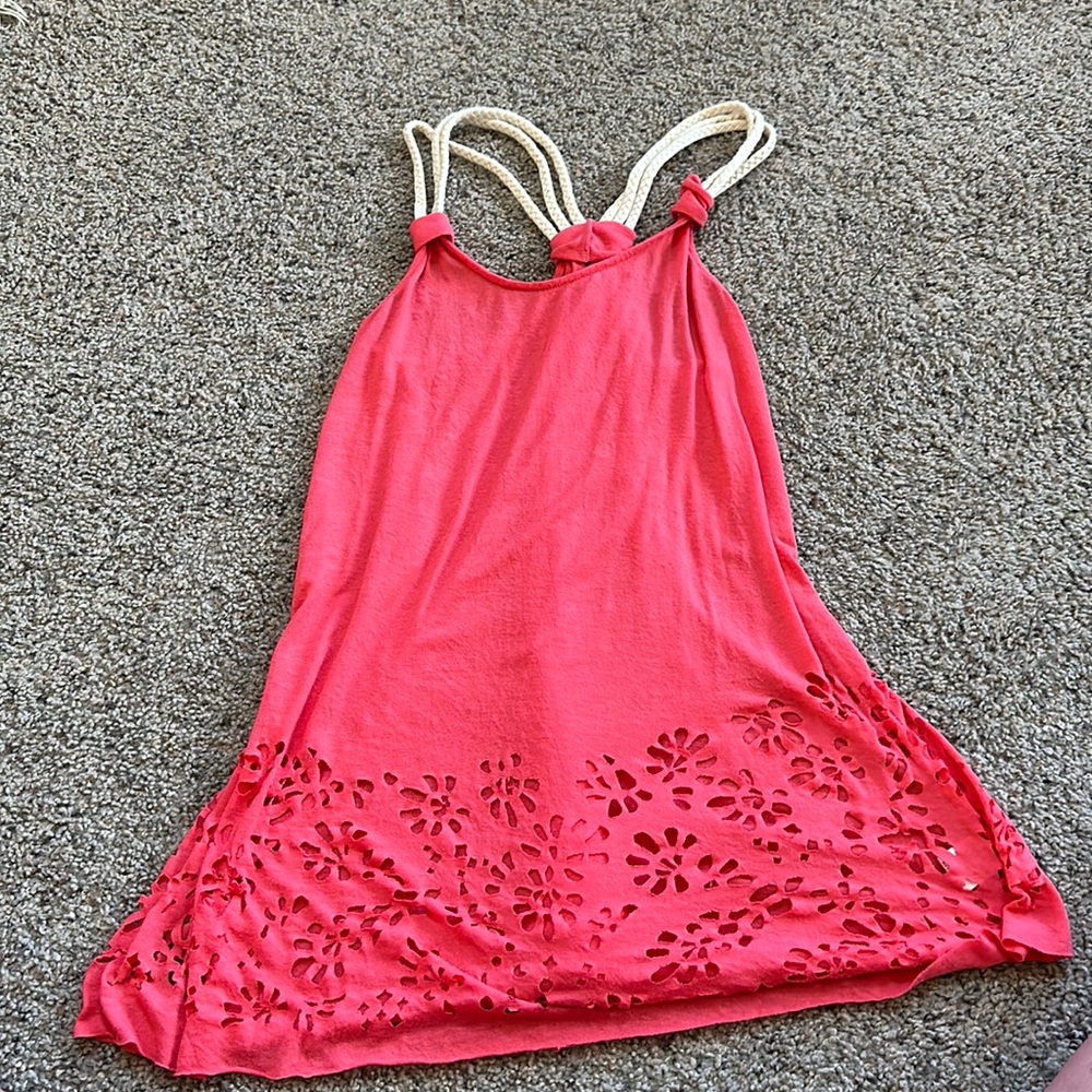 Tank top size large